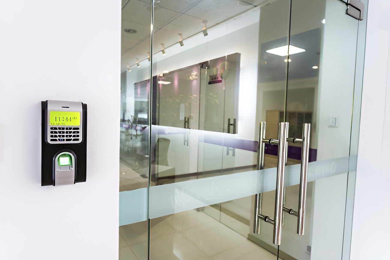 Access control (1)
